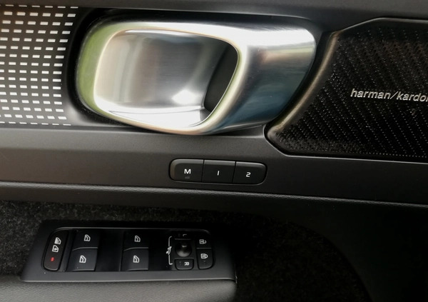 Volvo XC 40 cena 109000 przebieg: 205000, rok produkcji 2019 z Opoczno małe 781
